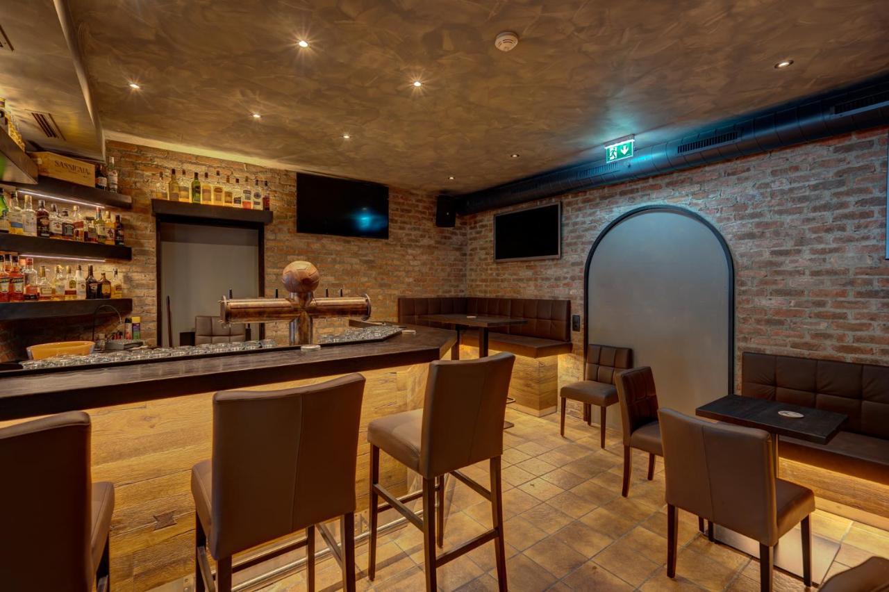 Der Siegeler B&B - This Lifestylehotel Rocks Mayrhofen Exterior photo
