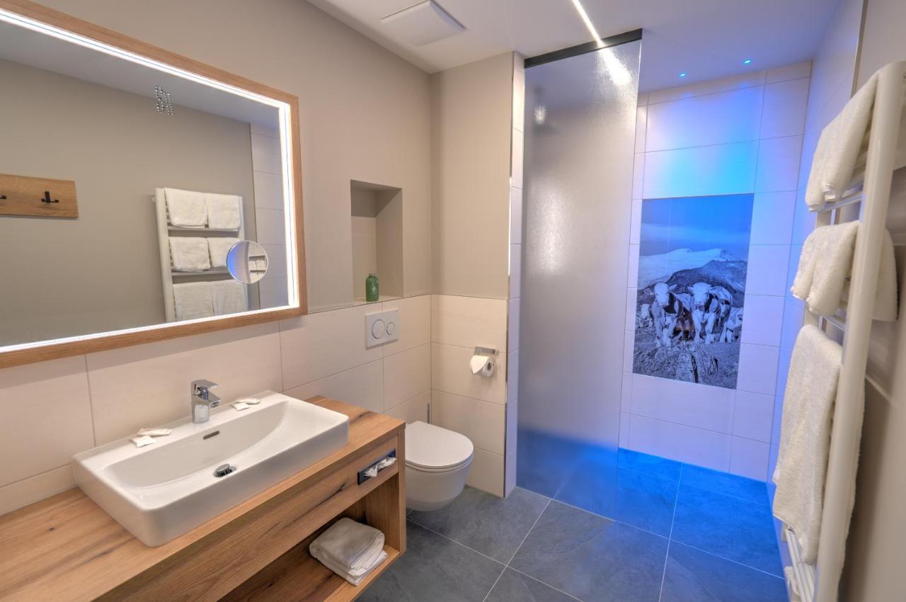 Der Siegeler B&B - This Lifestylehotel Rocks Mayrhofen Exterior photo