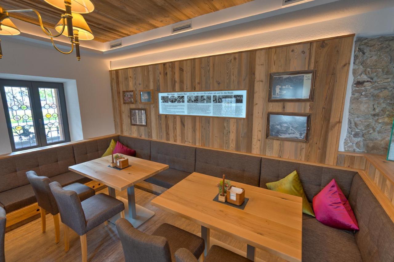 Der Siegeler B&B - This Lifestylehotel Rocks Mayrhofen Exterior photo