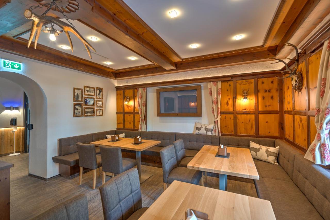 Der Siegeler B&B - This Lifestylehotel Rocks Mayrhofen Exterior photo