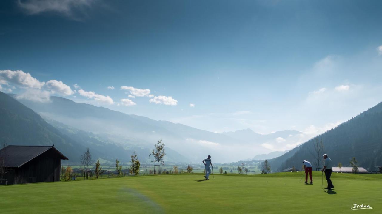 Der Siegeler B&B - This Lifestylehotel Rocks Mayrhofen Exterior photo